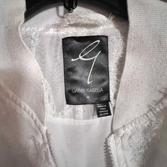 White embroidered zipper jacket with red & white on sleeves - Picture 4 of 8